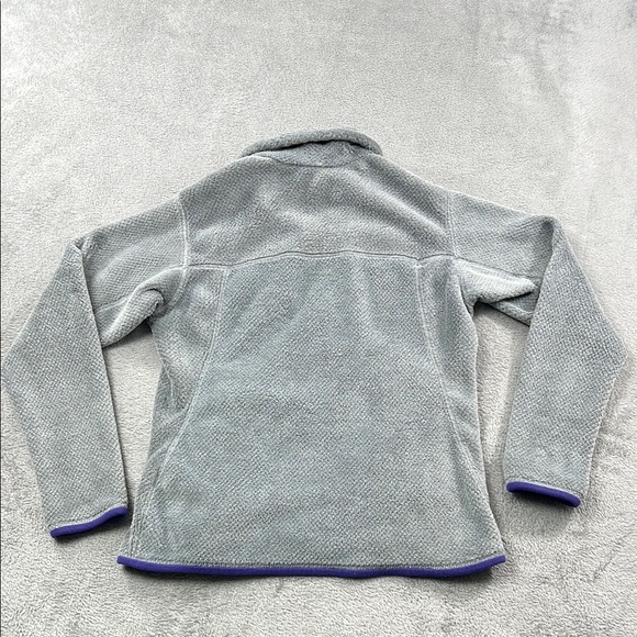 Patagonia M Women's‎ Gray and Purple Re Tool T Snap Fleece Pullover - Picture 7 of 10